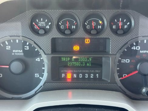 Used 2010 Ford F250 XLT image 27