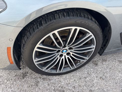 Used 2018 BMW 530e image 24