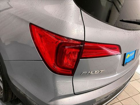 Used 2016 Honda Pilot Elite image 35