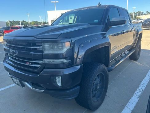 Used 2016 Chevrolet Silverado 1500 LTZ Z71 w/ LTZ Plus Package image 14