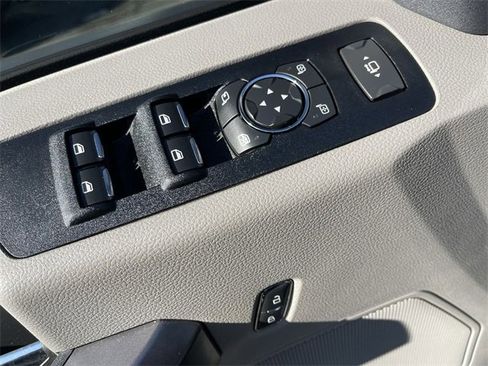 Used 2022 Ford F250 XLT w/ XLT Premium Package image 13