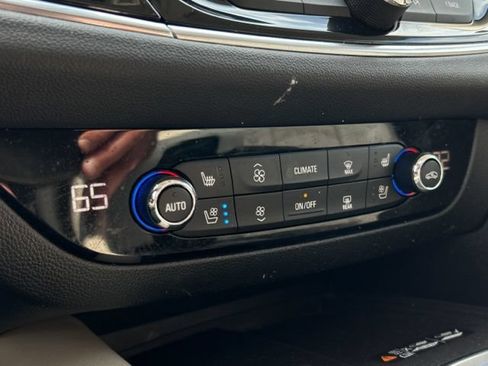 Used 2023 Buick Enclave Avenir w/ LPO, Floor Liner Package AWD/4WD image 46