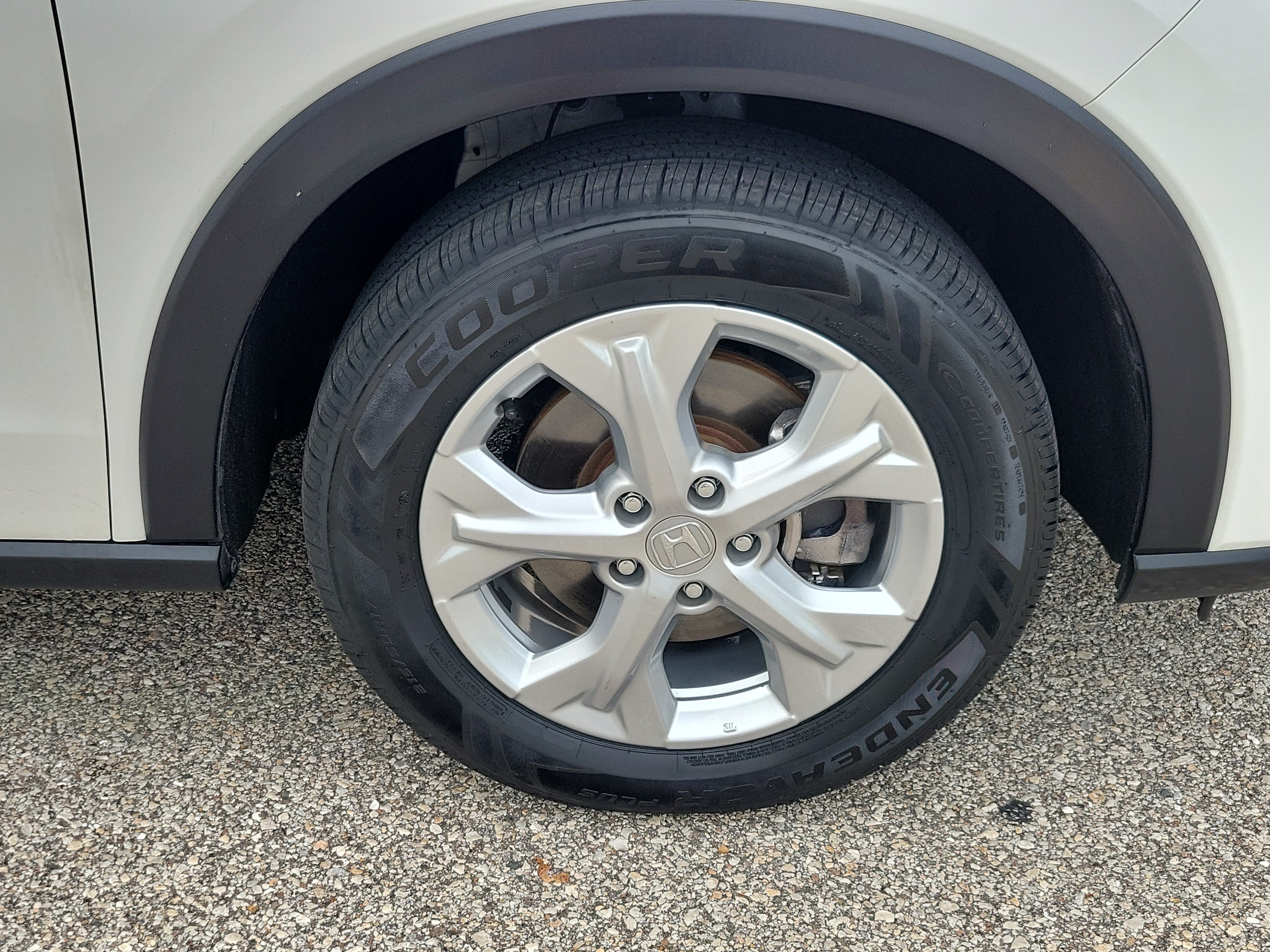 Used 2024 Honda HR-V LX image 11