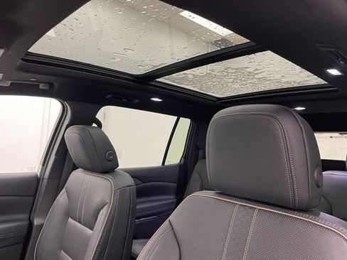 New 2026 Chevrolet Traverse High Country w/ LPO, Floor Liner Package image 7