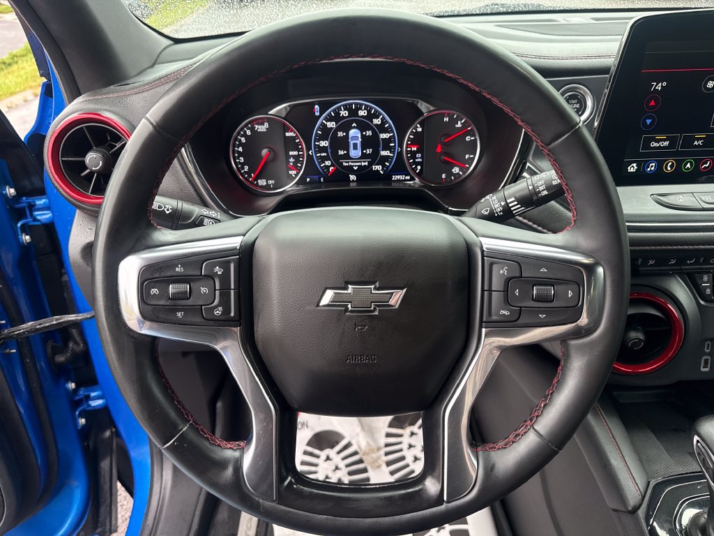 Used 2025 Chevrolet Blazer RS FWD image 16