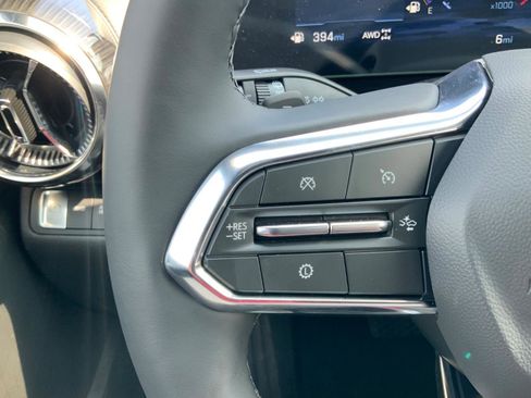 New 2026 Chevrolet Equinox LT w/ Convenience Package II image 18