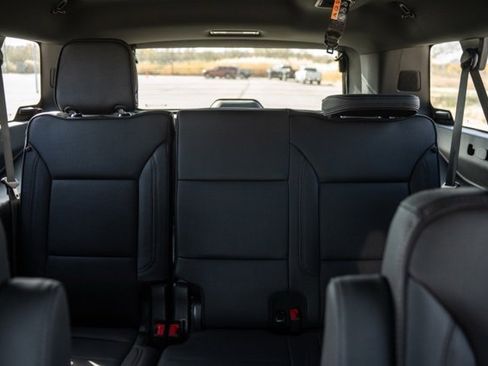 New 2026 Chevrolet Suburban High Country image 46