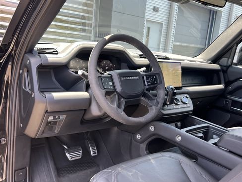 Certified 2023 Land Rover Defender 90 V8 AWD/4WD image 20