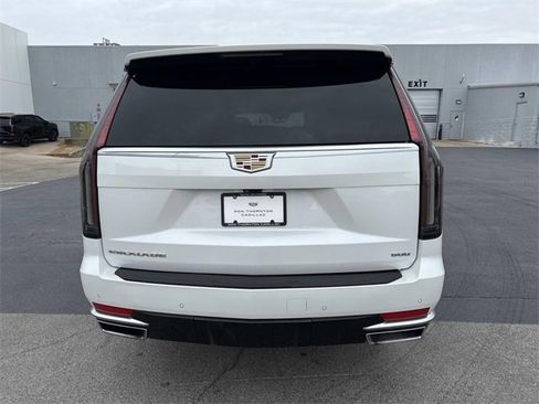 Used 2021 Cadillac Escalade ESV Premium Luxury Platinum image 3