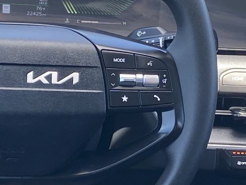 Used 2025 Kia K4 FWD image 17