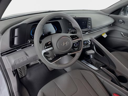 New 2026 Hyundai Elantra SEL Sport image 9