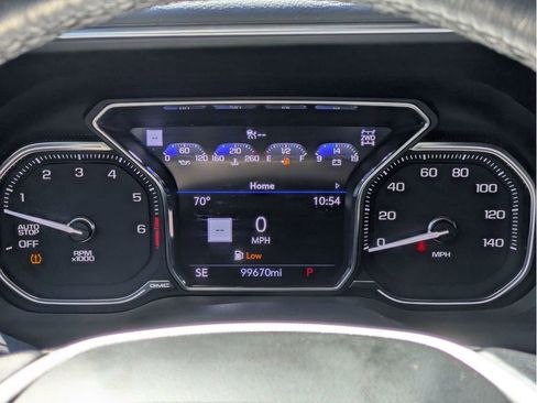 Used 2021 GMC Yukon Denali w/ Denali Ultimate Package AWD/4WD image 16