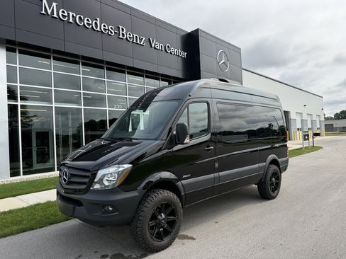 Used 2016 Freightliner Sprinter 2500 AWD/4WD image 1