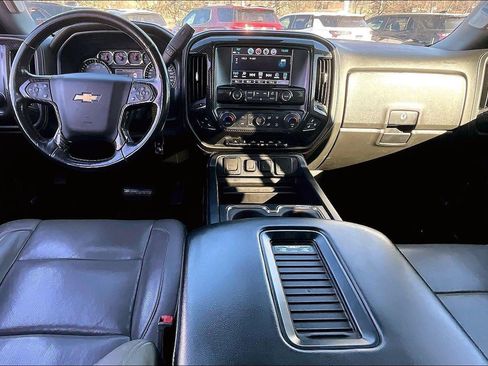 Used 2018 Chevrolet Silverado 1500 LTZ Z71 w/ LTZ Plus Package image 13