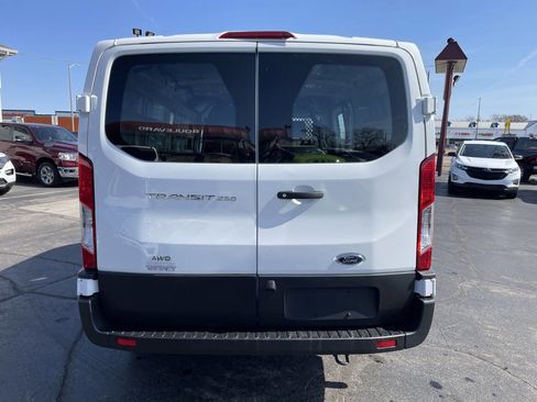Used 2023 Ford Transit 250 Low Roof AWD image 5