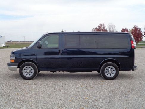 Used 2014 Chevrolet Express 1500 LT w/ LT Preferred Equipment Group image 3
