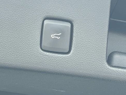 Used 2021 Ford Escape SEL w/ Technology Package AWD/4WD image 9