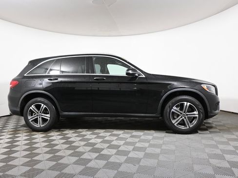 Used 2018 Mercedes-Benz GLC 300 4MATIC image 8
