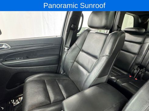 Used 2019 Jeep Grand Cherokee Limited w/ Luxury Group II AWD/4WD image 13