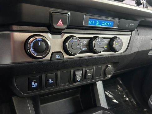 Used 2021 Toyota Tacoma image 35