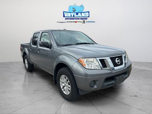 Used 2017 Nissan Frontier SV image 7