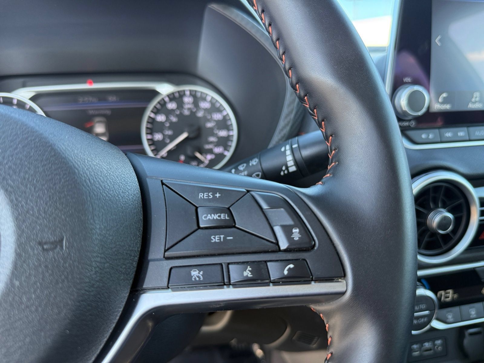 Used 2025 Nissan Sentra SR FWD image 25