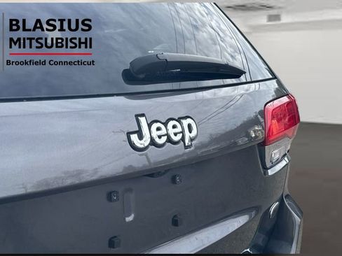 Used 2020 Jeep Grand Cherokee Overland image 28