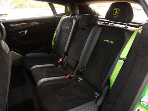 Used 2024 Lamborghini Urus Performante image 6