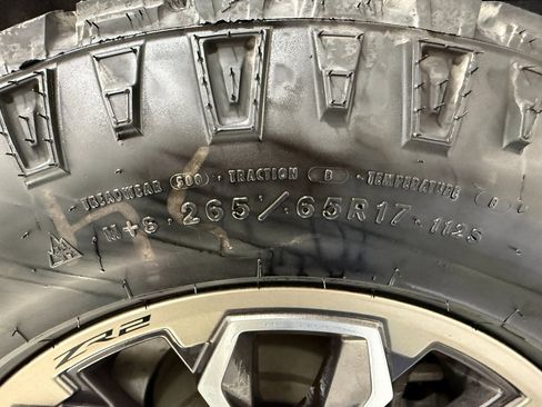 Used 2022 Chevrolet Colorado ZR2 w/ LPO, Power Package image 55