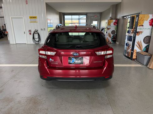Used 2018 Subaru Impreza 2.0i Premium AWD/4WD image 6