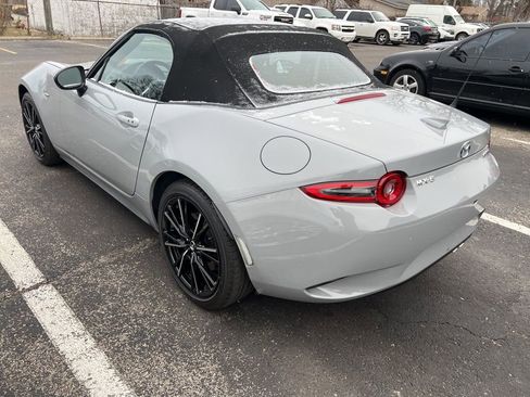 Used 2024 MAZDA MX-5 Miata Grand Touring w/ Weather Package image 3