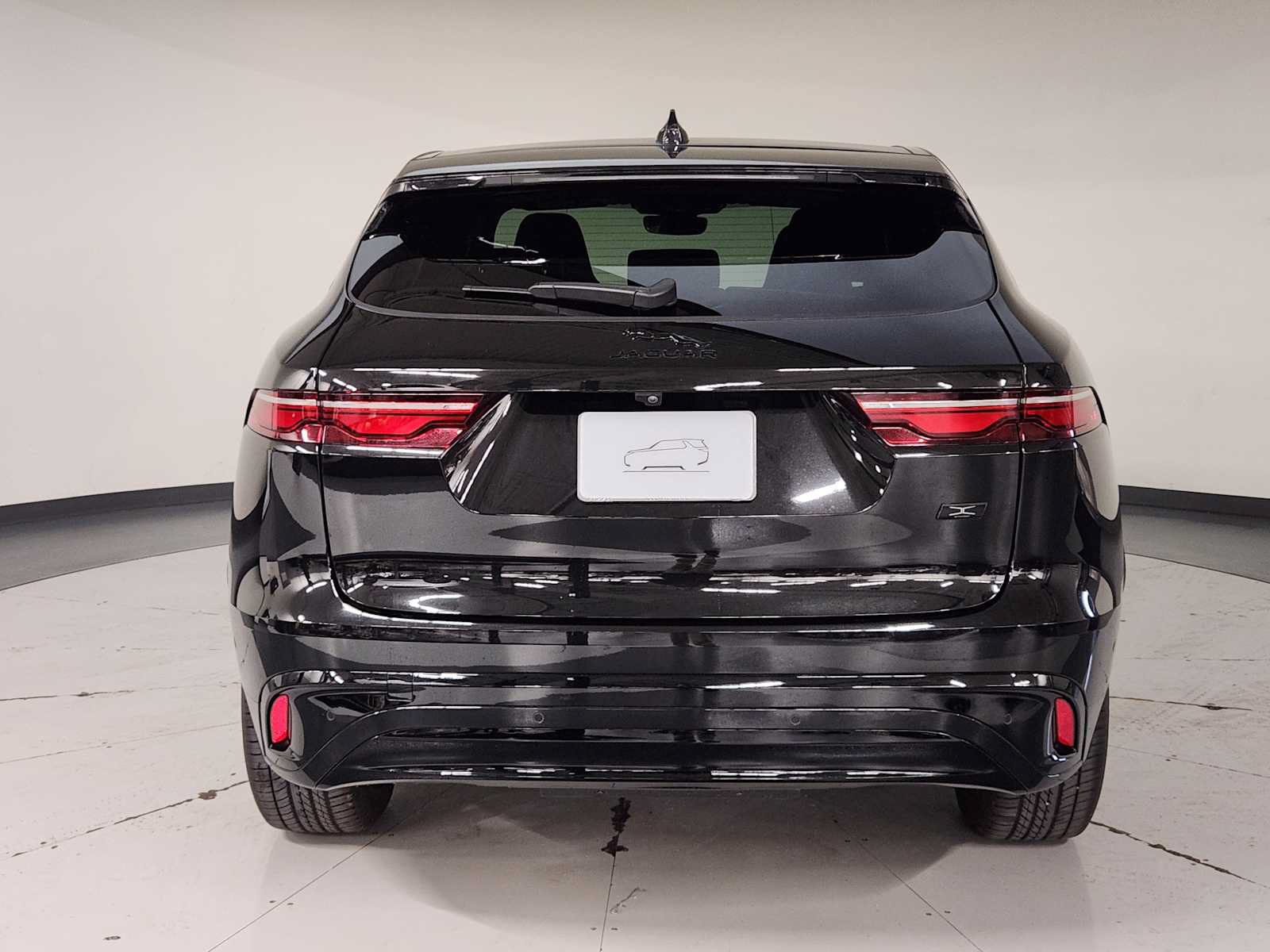 New 2026 Jaguar F-PACE R-Dynamic S AWD/4WD image 10