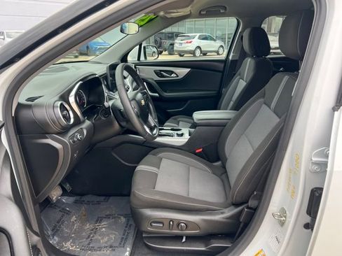 Used 2025 Chevrolet Blazer LT image 12