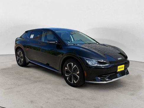 Used 2023 Kia EV6 Wind w/ Wind Technology Package AWD/4WD image 3