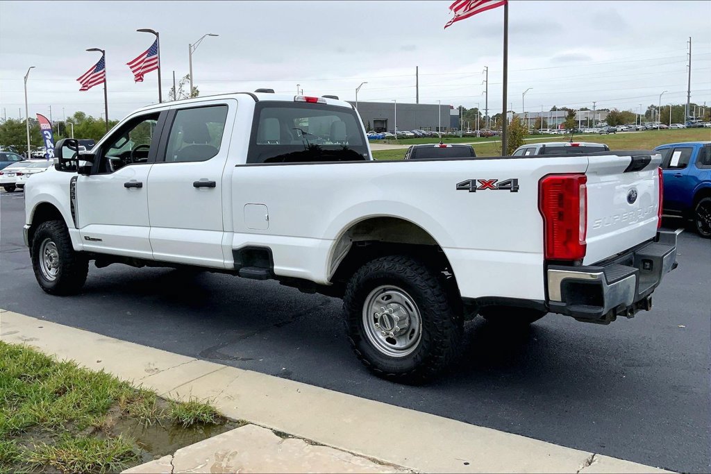 Used 2025 Ford F350 XL w/ XL Off-Road Package AWD/4WD image 2