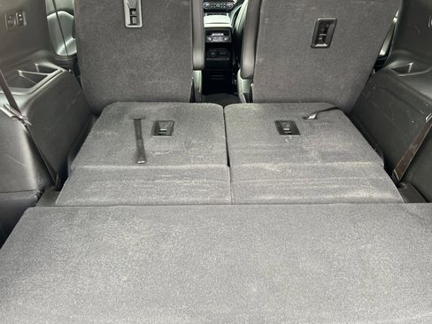 Used 2021 GMC Acadia Denali w/ Denali Ultimate Package image 16