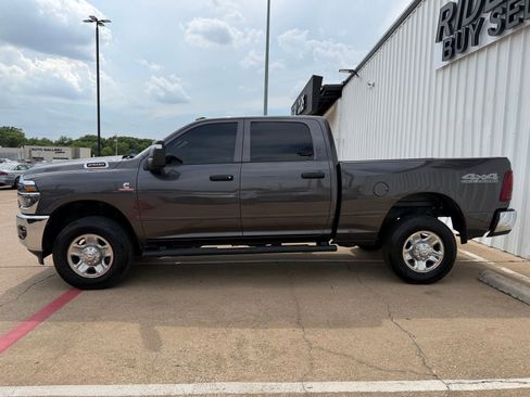 Used 2025 RAM 2500 Tradesman AWD/4WD image 3
