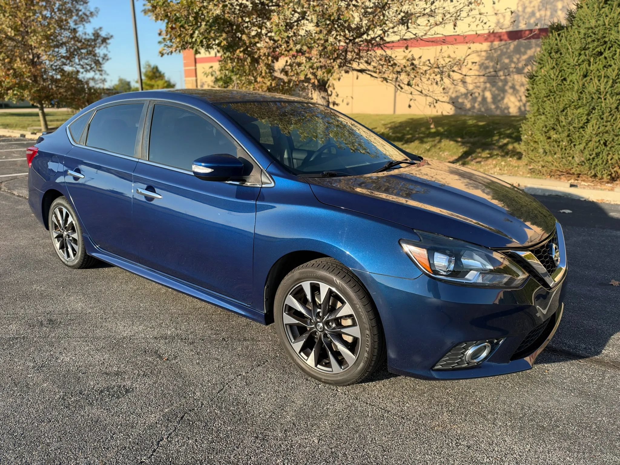 Used 2017 Nissan Sentra SR Turbo w/ SR Turbo Premium Package FWD image 6