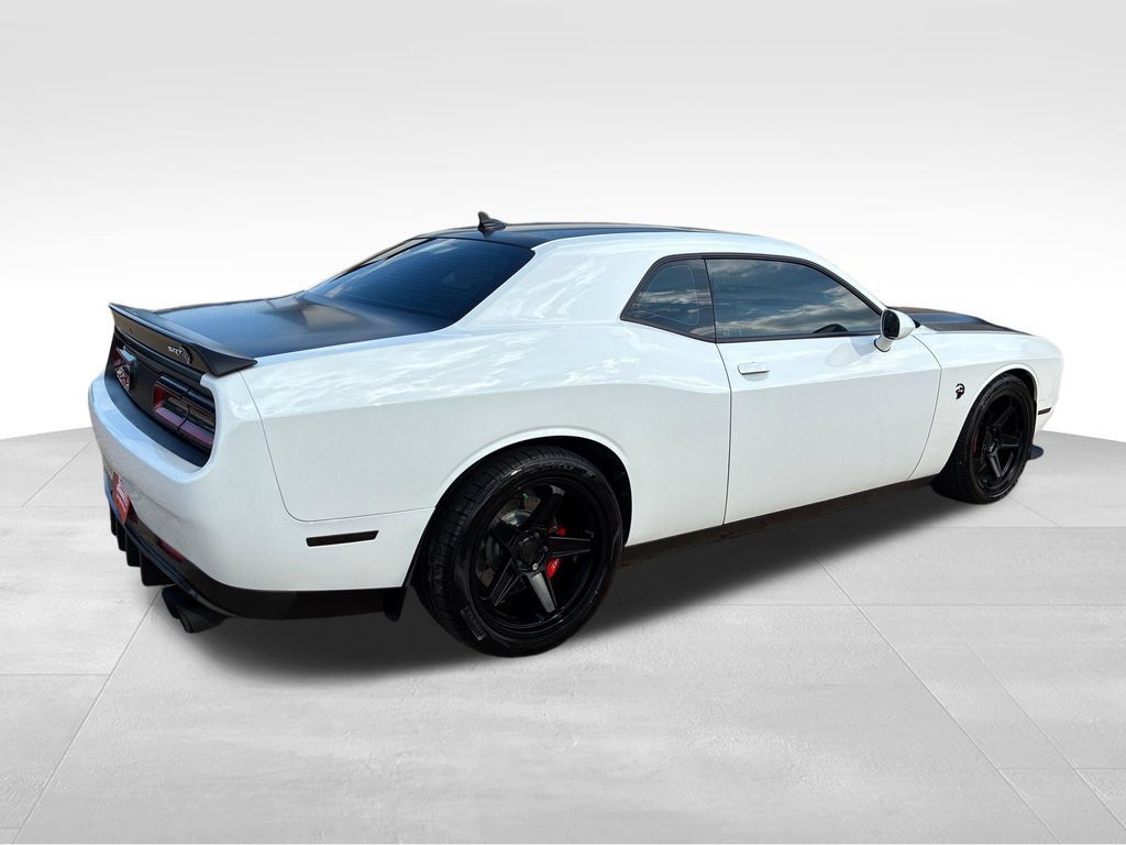 Used 2022 Dodge Challenger SRT Hellcat w/ Plus Package RWD image 5