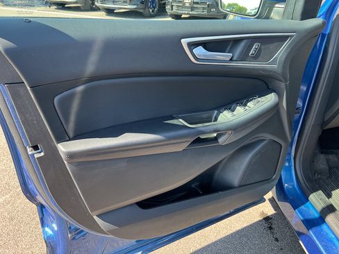 Used 2022 Ford Edge SEL w/ Convenience Package AWD/4WD image 19