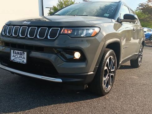 Used 2022 Jeep Compass Limited AWD/4WD image 9