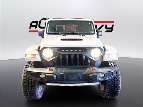 Used 2022 Jeep Gladiator Mojave w/ Trailer Tow Package AWD/4WD image 2