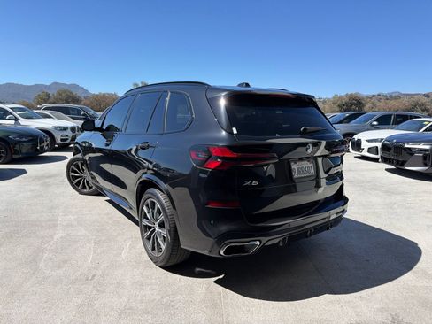 Certified 2024 BMW X5 xDrive40i w/ M Sport Package AWD/4WD image 2