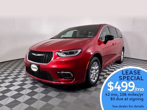 New 2026 Chrysler Pacifica Select image 32