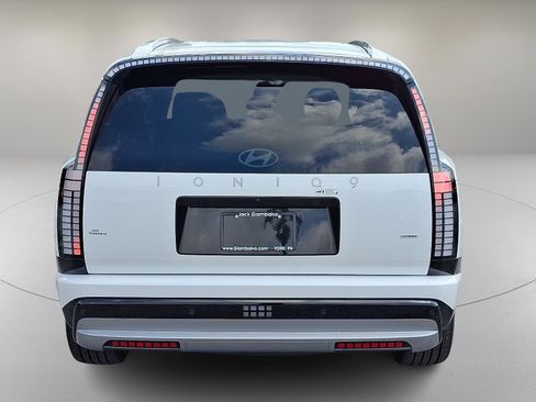 New 2026 Hyundai Ioniq 9 SEL image 6