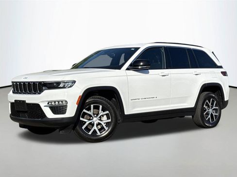 Used 2024 Jeep Grand Cherokee Limited AWD/4WD image 1