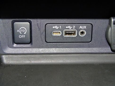 Used 2024 Nissan Sentra SV image 27