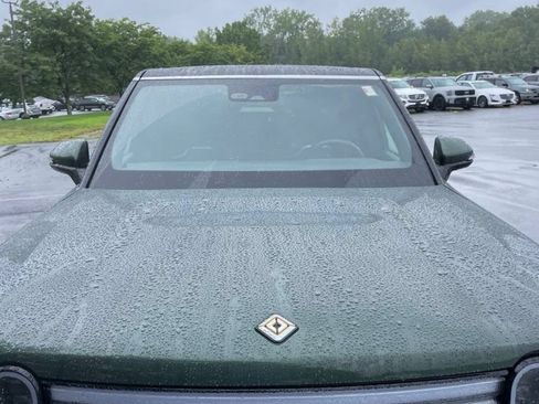 Used 2025 Rivian R1S Adventure AWD/4WD image 9