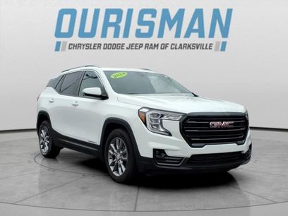 Used 2024 GMC Terrain SLT