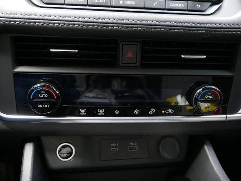 Certified 2023 Nissan Rogue SV AWD/4WD image 20